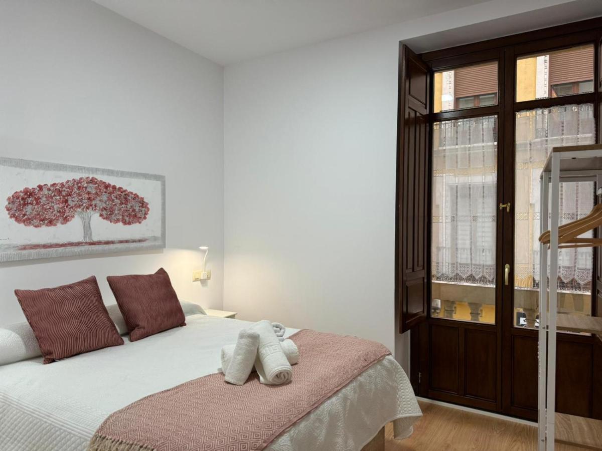 Mr Apartamentos Kordoba Bagian luar foto
